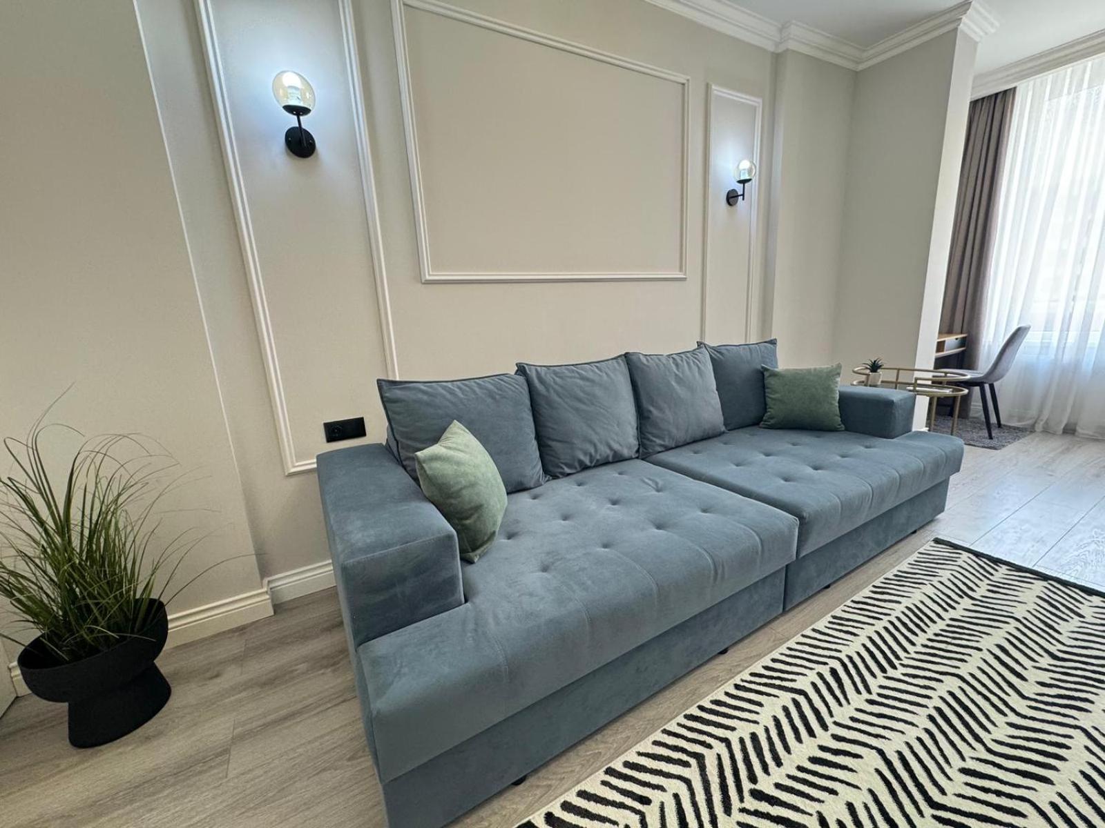 Two Bedroom Apartment In The Center, With Parking, Address Avram Iancu 32 Chişinău Eksteriør billede